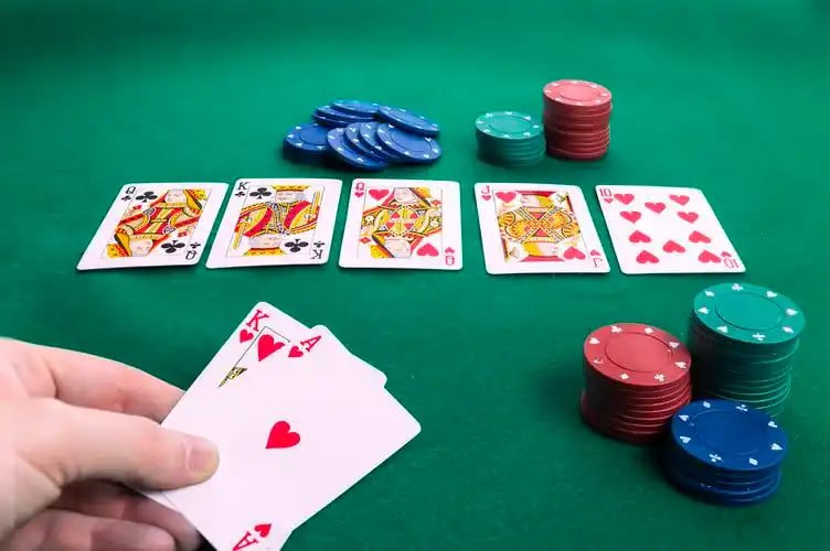 888 hall ဝန်ဆောင်မှုများ Sportsbook Slots VIP Live Casino မြန်မာ ကစားသမားများ ကစားနေသောမြင်ကွင်း